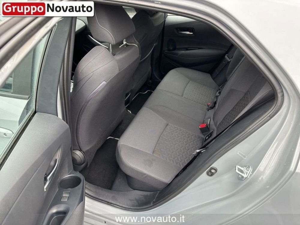 Toyota Corolla Touring Sports usata a Varese (18)