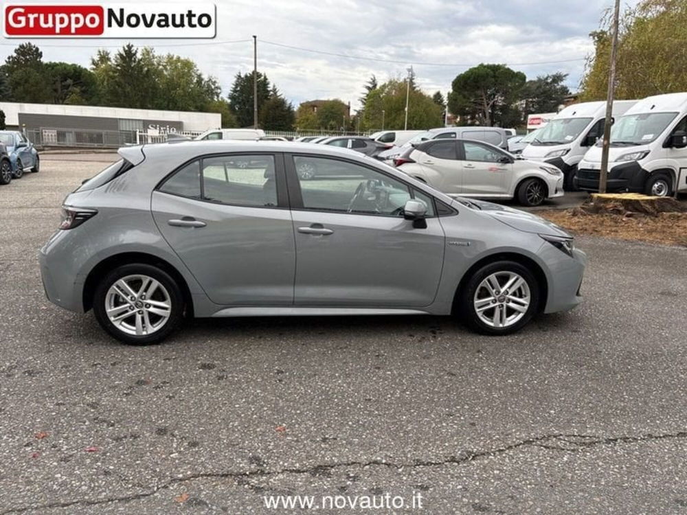 Toyota Corolla Touring Sports usata a Varese (7)