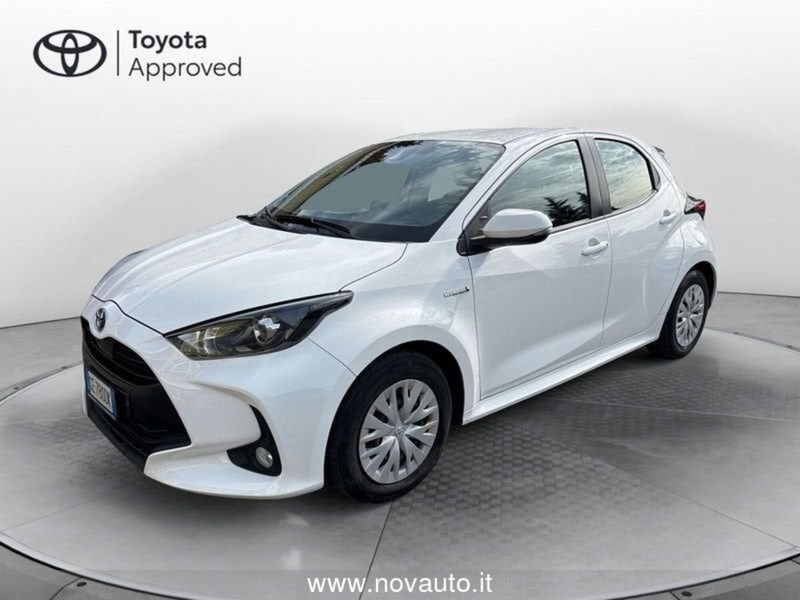 Toyota Yaris Cross 1.5 Hybrid 5p. E-CVT Active del 2021 usata a Varese