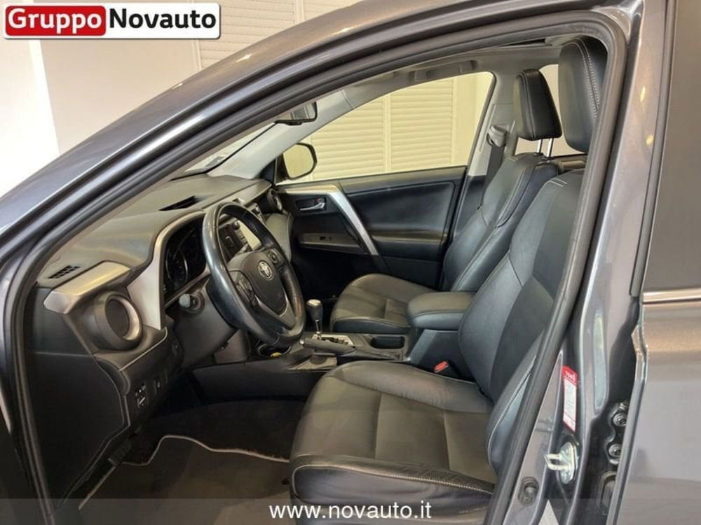 Toyota Rav4 usata a Varese (11)