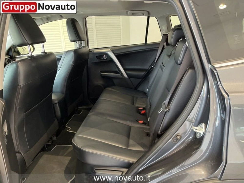 Toyota Rav4 usata a Varese (12)