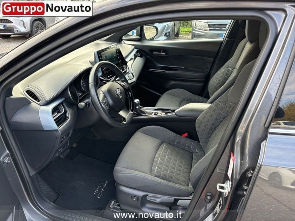 Toyota Toyota C-HR usata a Varese (10)