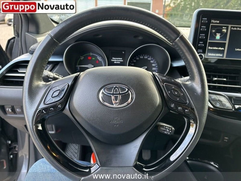 Toyota Toyota C-HR usata a Varese (17)