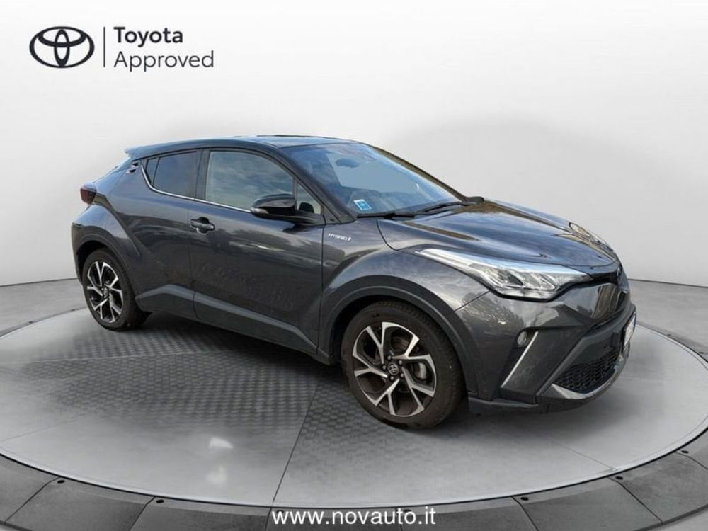 Toyota Toyota C-HR usata a Varese (4)