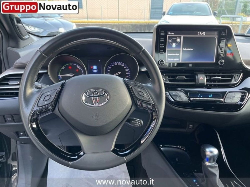 Toyota Toyota C-HR usata a Varese (11)