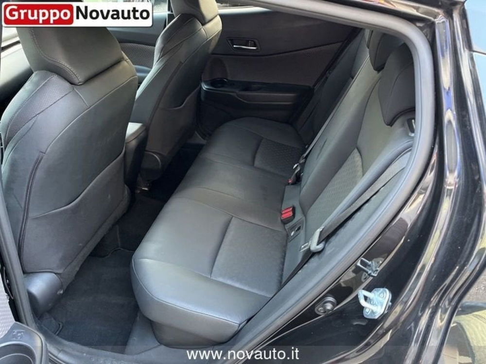 Toyota Toyota C-HR usata a Varese (17)