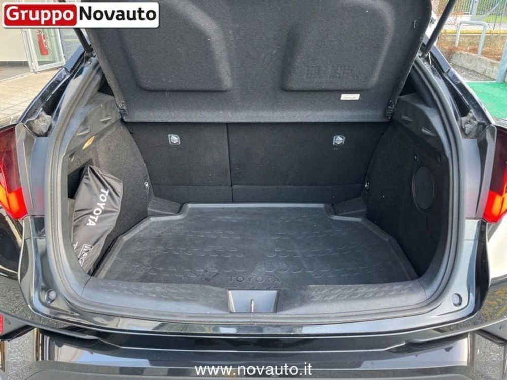 Toyota Toyota C-HR usata a Varese (18)