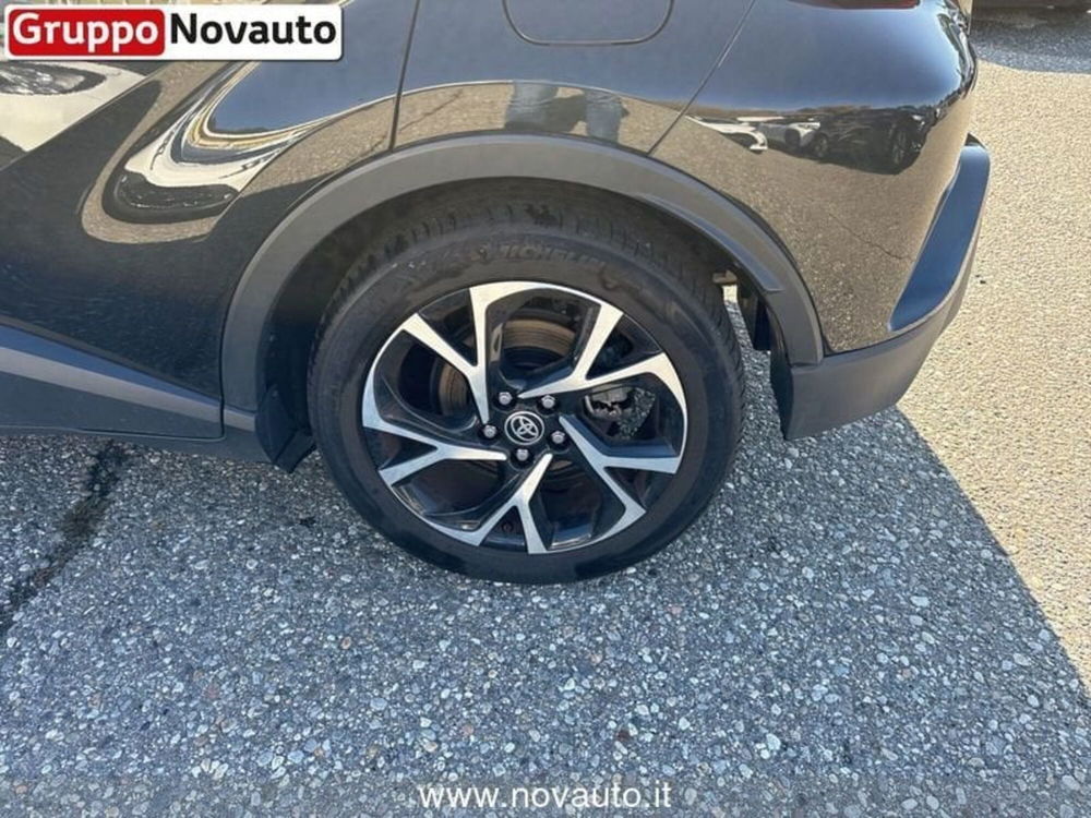 Toyota Toyota C-HR usata a Varese (10)