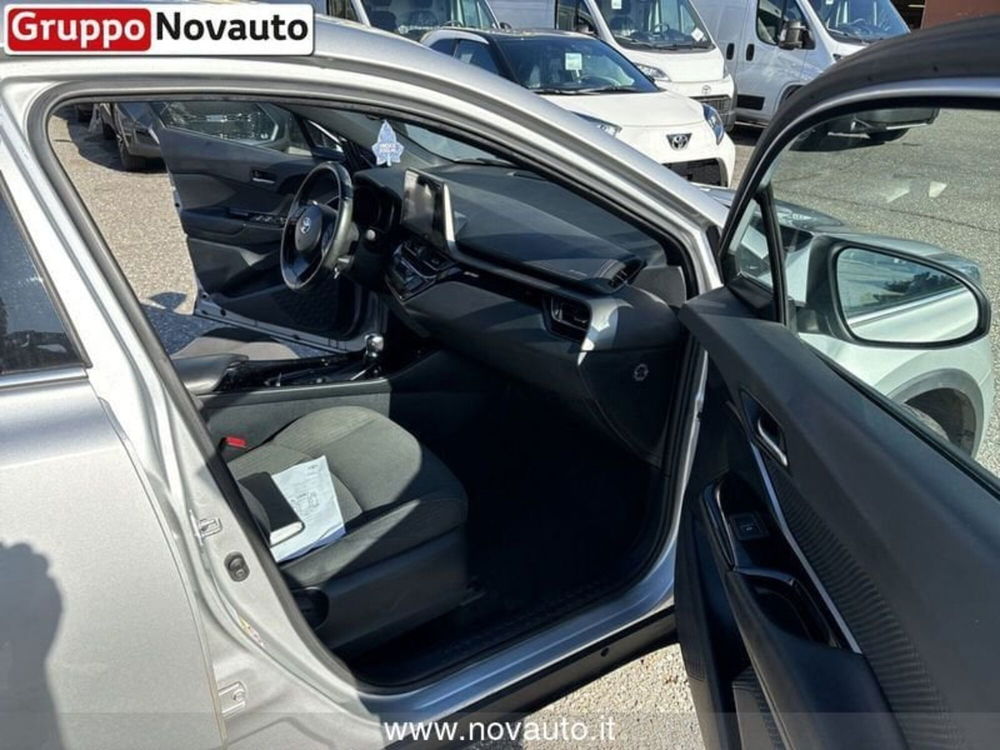 Toyota Toyota C-HR usata a Varese (15)