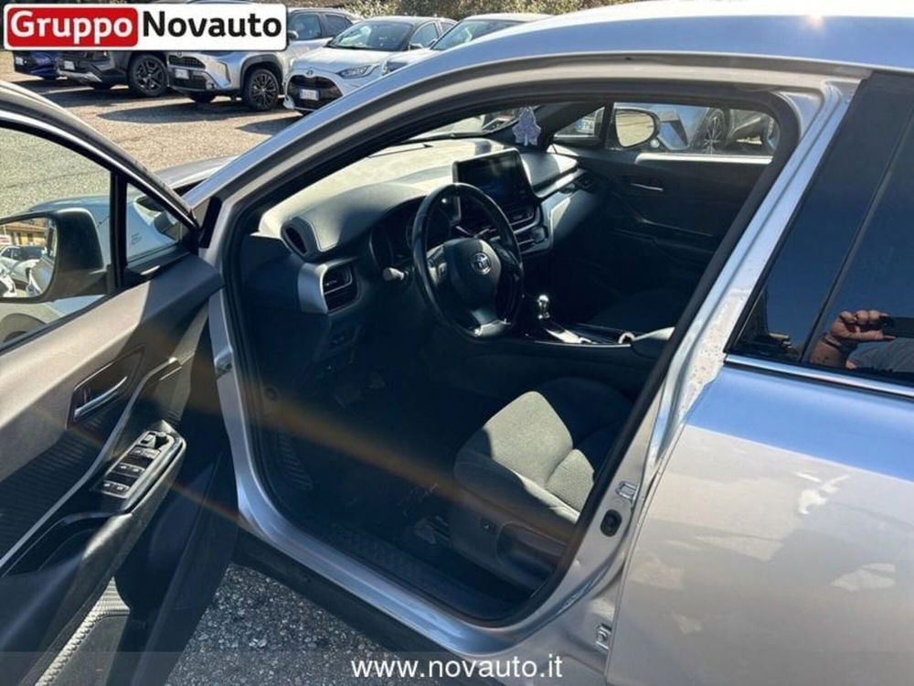 Toyota Toyota C-HR usata a Varese (12)