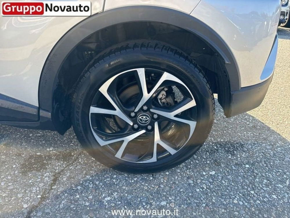 Toyota Toyota C-HR usata a Varese (13)