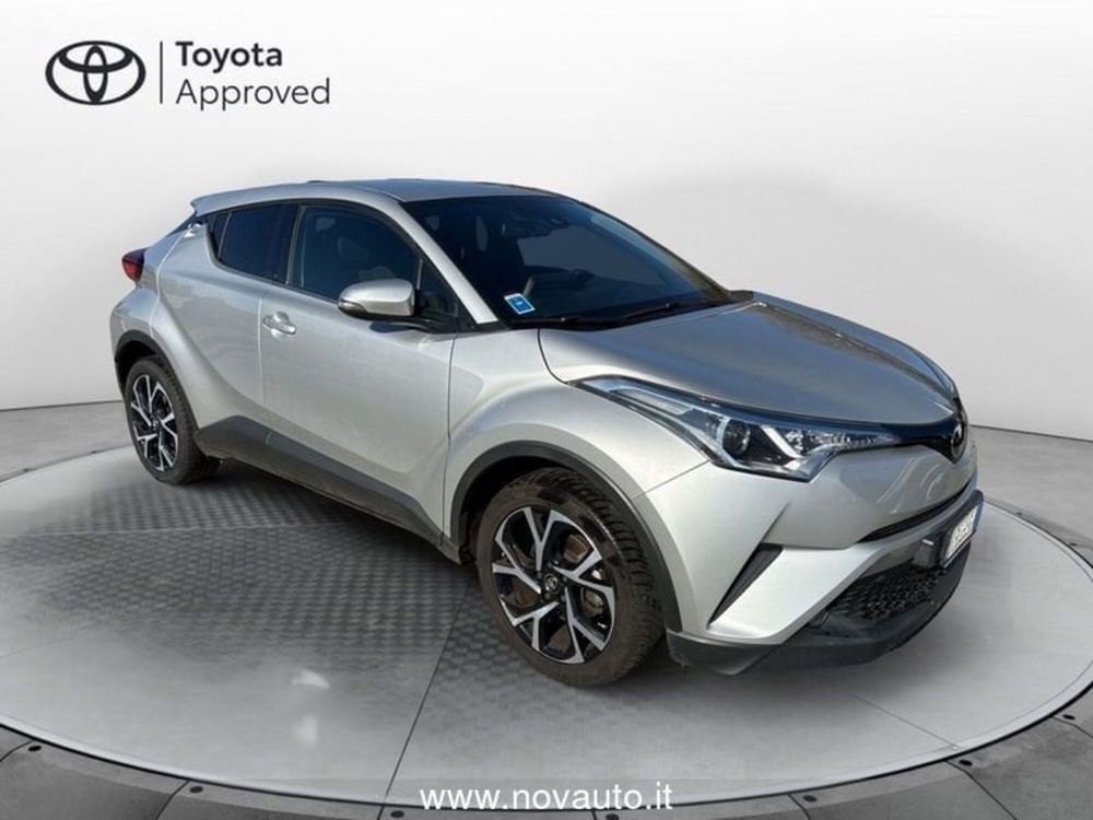 Toyota Toyota C-HR usata a Varese (4)