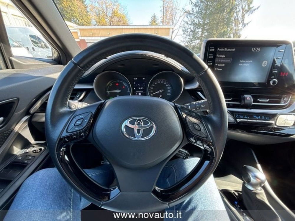 Toyota Toyota C-HR usata a Varese (18)