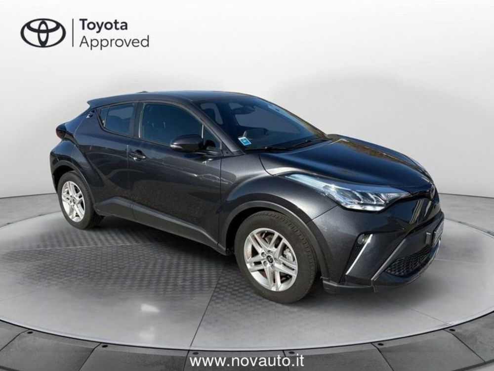 Toyota Toyota C-HR usata a Varese (4)