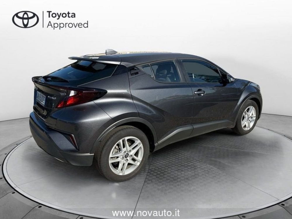 Toyota Toyota C-HR usata a Varese (5)