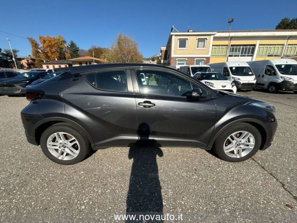 Toyota Toyota C-HR usata a Varese (8)