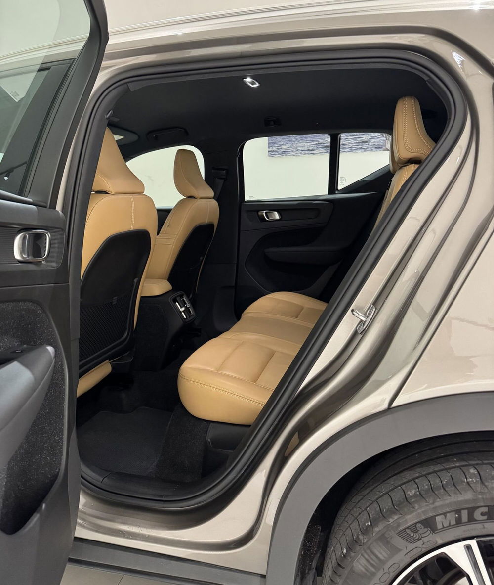 Volvo XC40 usata a Parma (6)