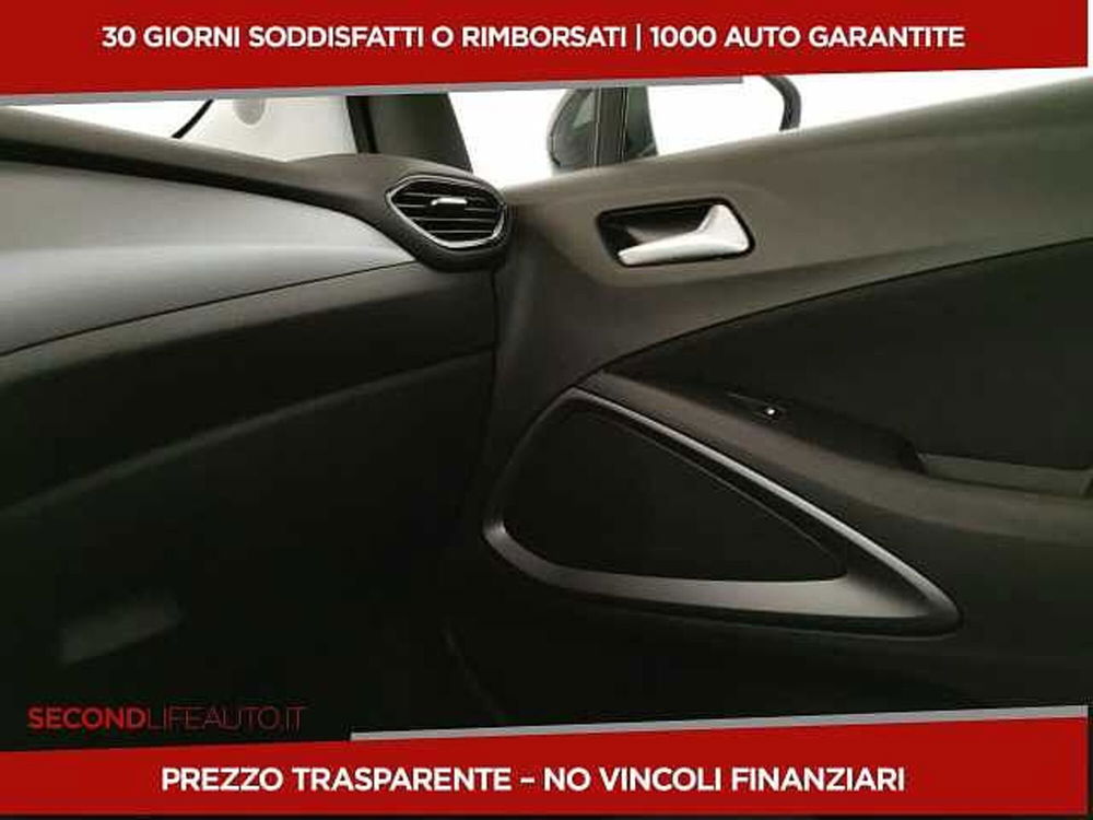 Opel Crossland nuova a Chieti (18)