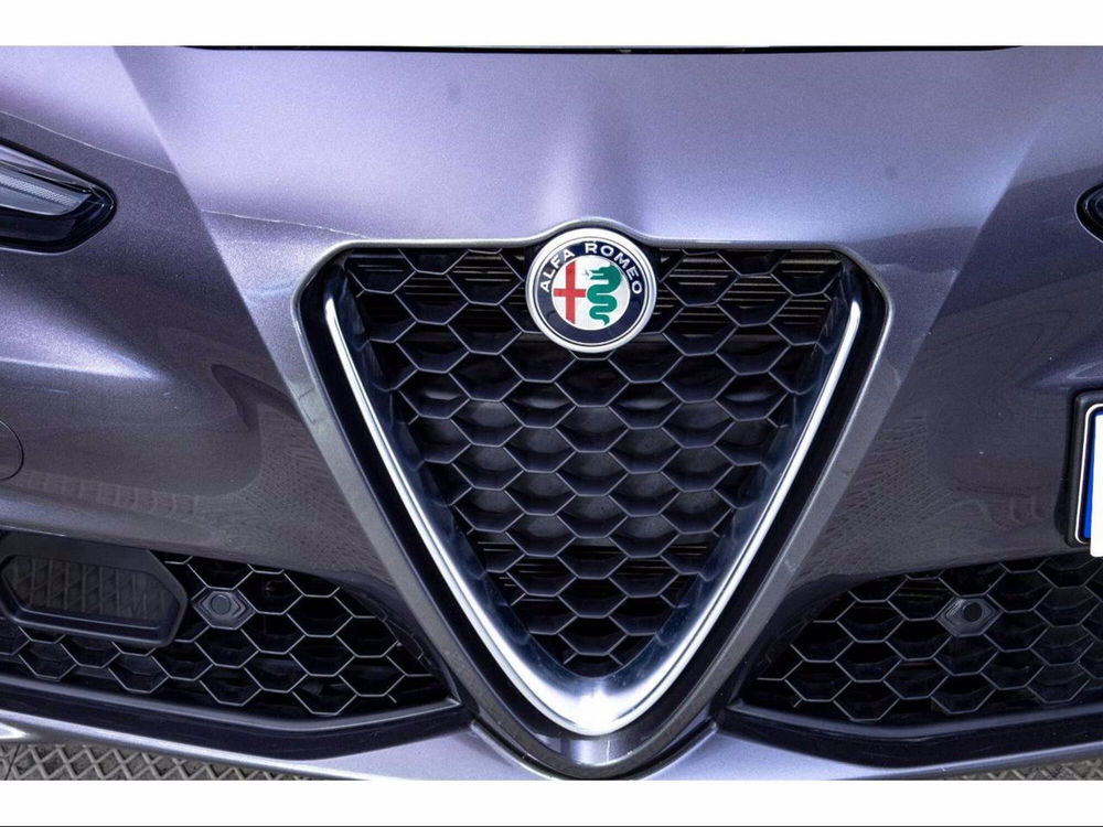 Alfa Romeo Giulia usata a Novara (11)