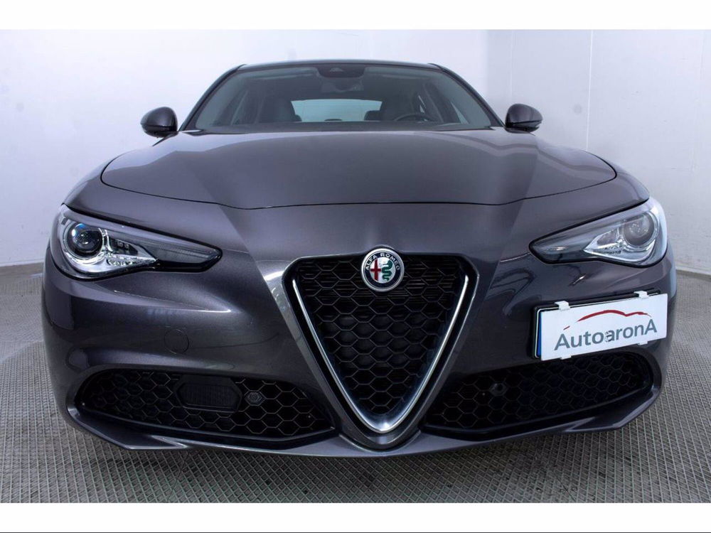 Alfa Romeo Giulia usata a Novara (2)