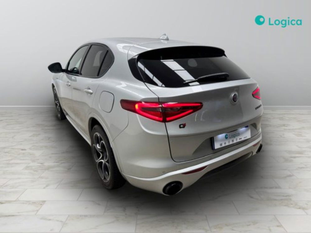 Alfa Romeo Stelvio usata a Biella (3)