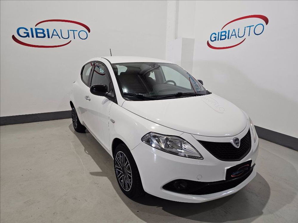 Lancia Ypsilon usata a Palermo