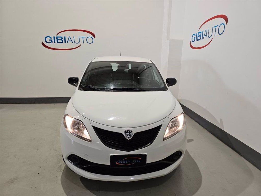 Lancia Ypsilon usata a Palermo (2)