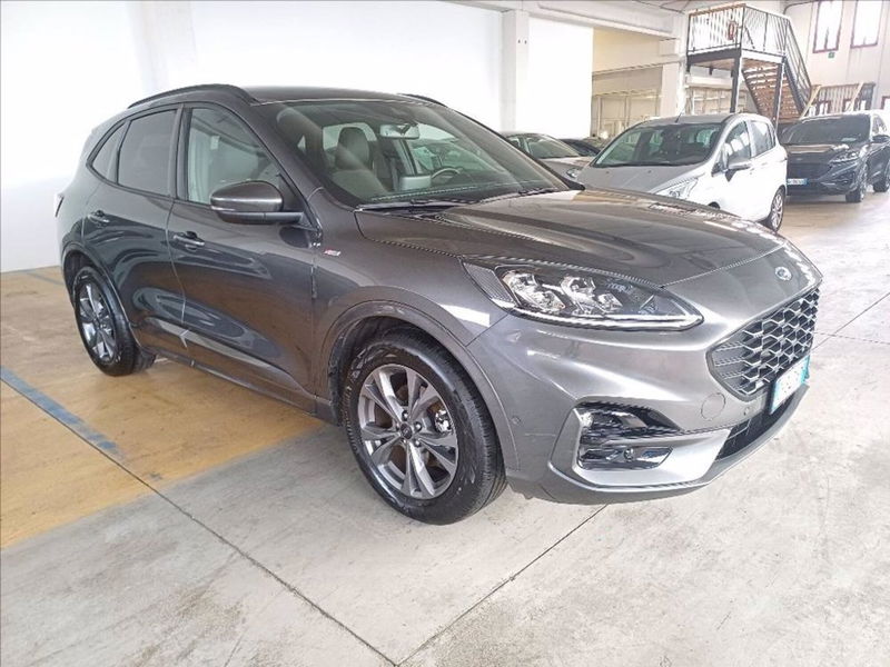 Ford Kuga 2.5 Full Hybrid 190 CV CVT 2WD ST-Line X del 2022 usata a Trezzano sul Naviglio