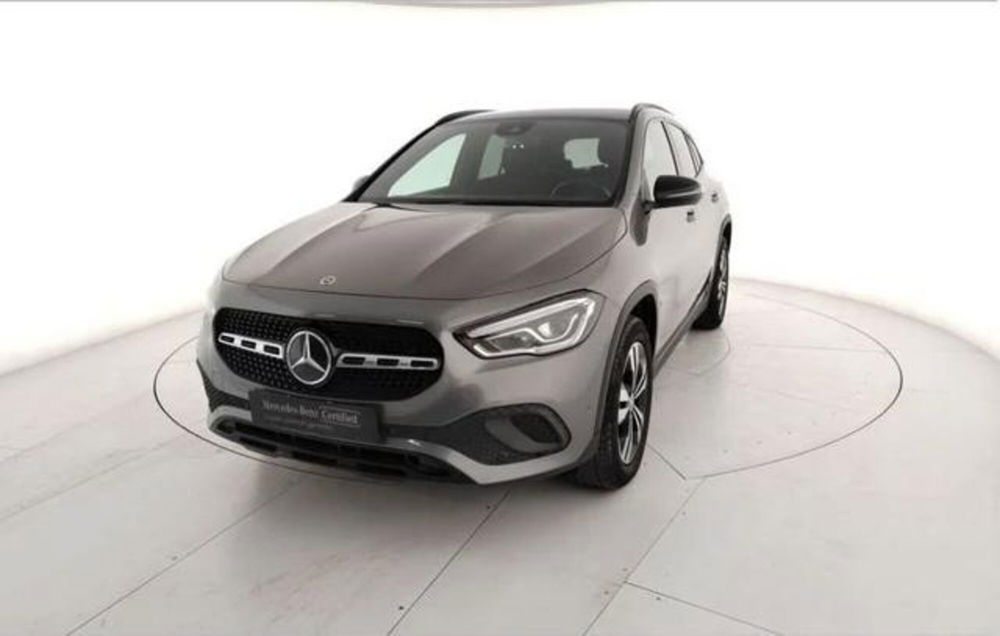 Mercedes-Benz GLA SUV usata a Napoli (2)