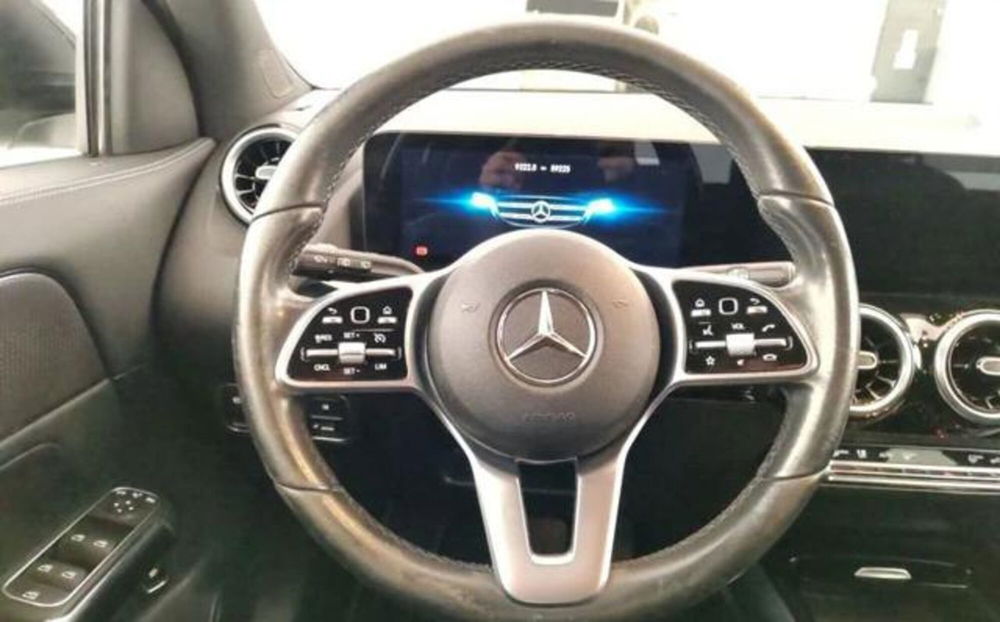 Mercedes-Benz GLA SUV usata a Napoli (5)