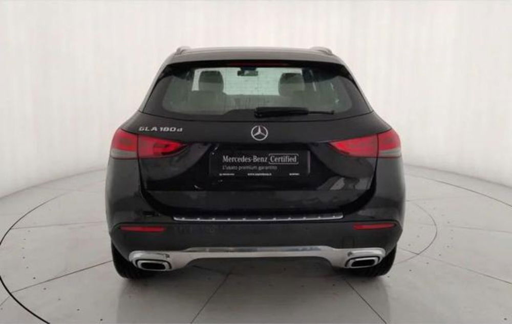 Mercedes-Benz GLA SUV usata a Napoli (5)