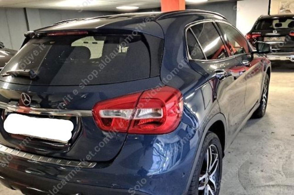 Mercedes-Benz GLA SUV usata a Lecce (2)