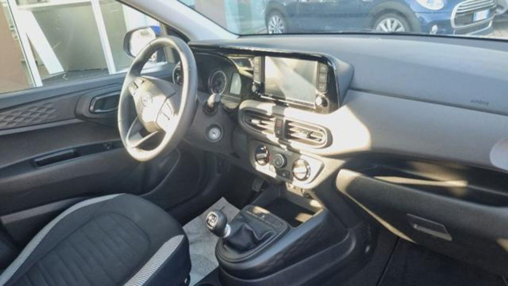 Hyundai i10 usata a Savona (8)