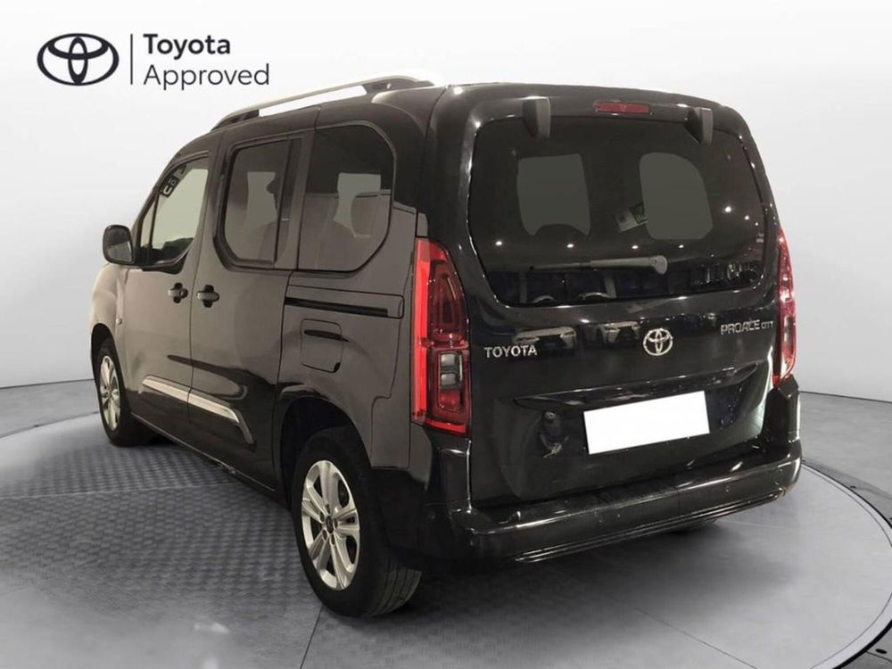 Toyota Proace City Verso usata a Torino (6)