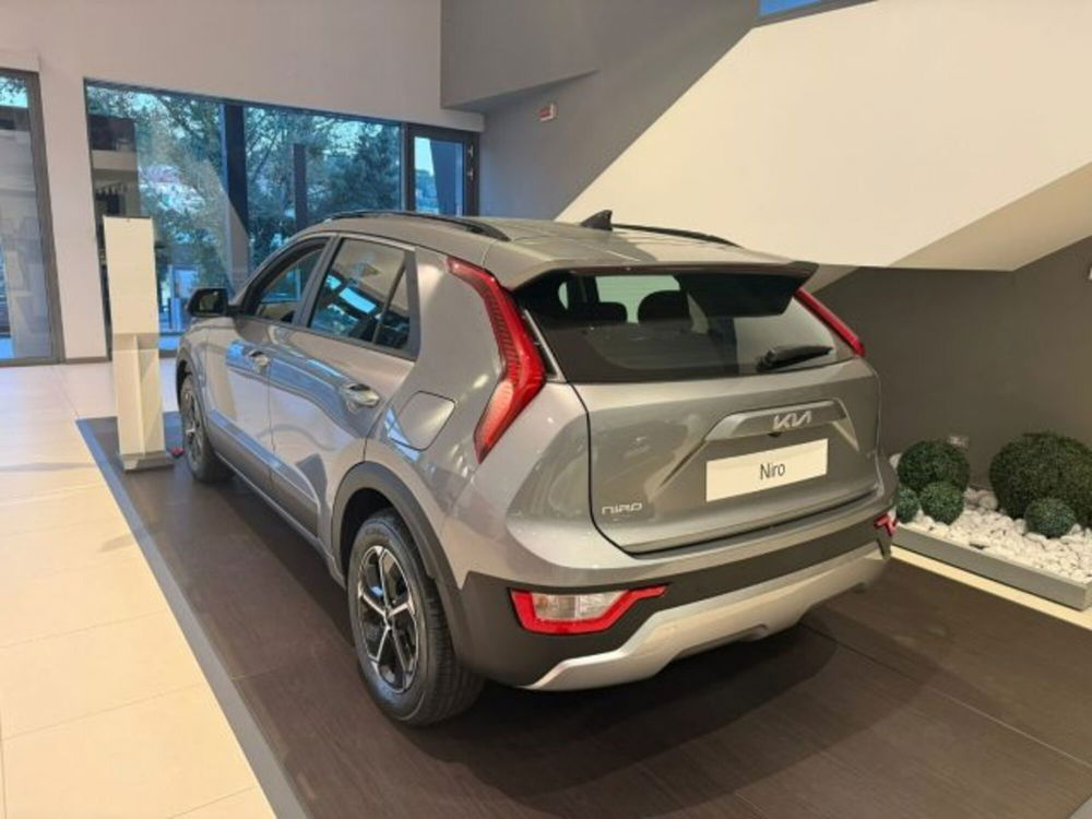 Kia Niro nuova a Perugia (4)