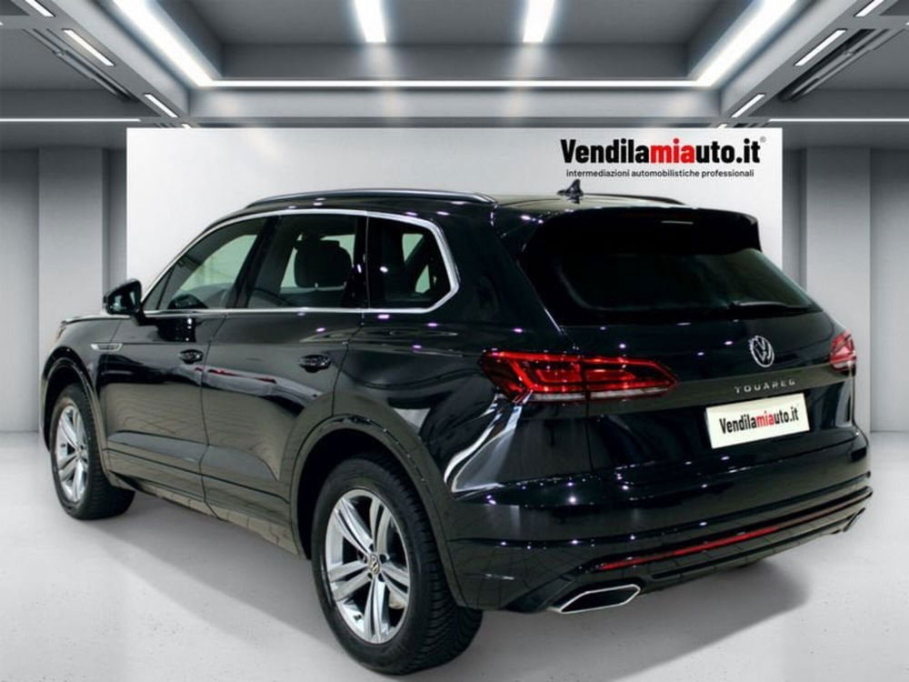 Volkswagen Touareg usata a Milano (14)