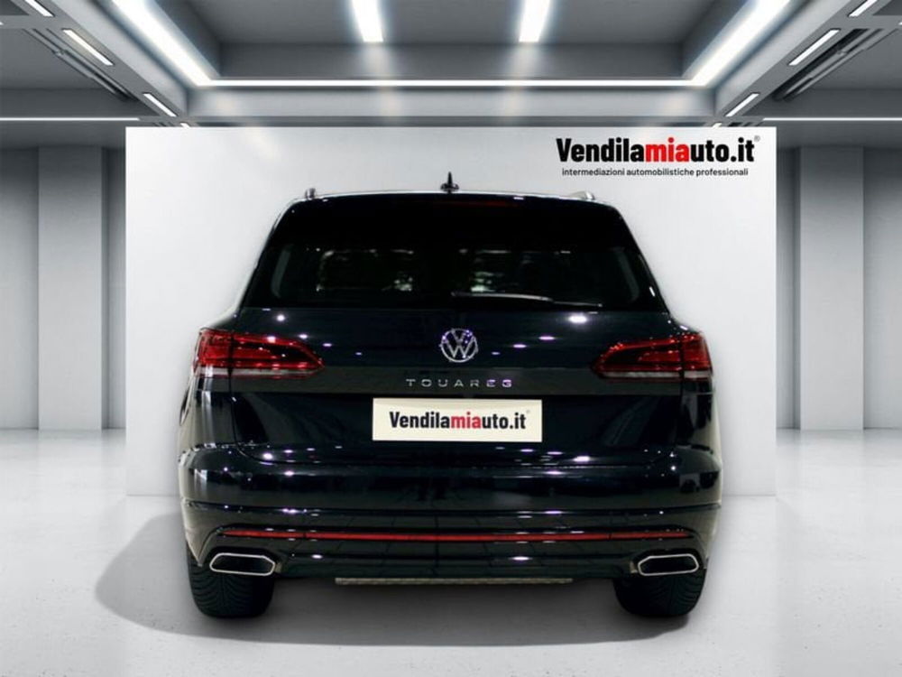 Volkswagen Touareg usata a Milano (15)