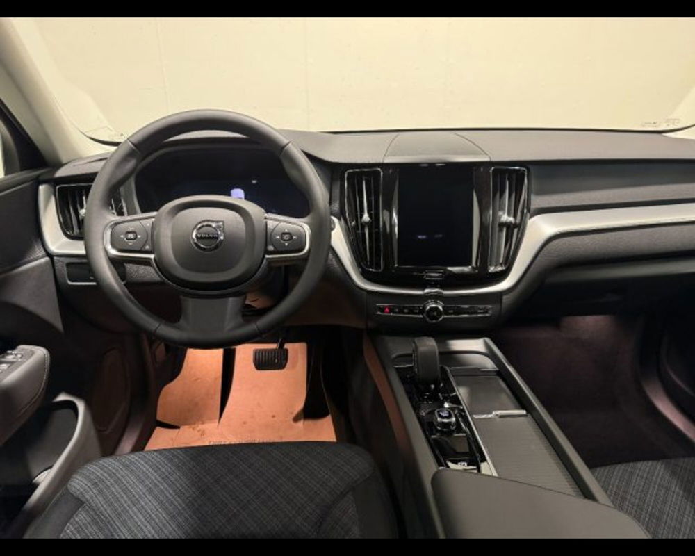 Volvo XC60 nuova a Treviso (3)