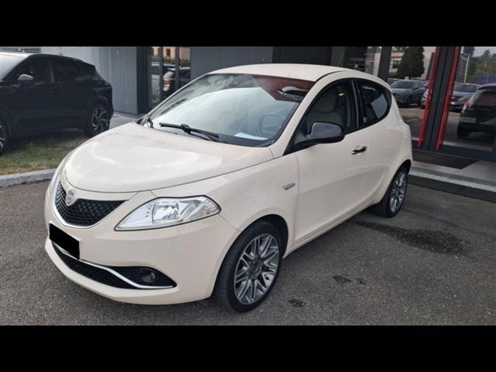 Lancia Ypsilon usata a Asti