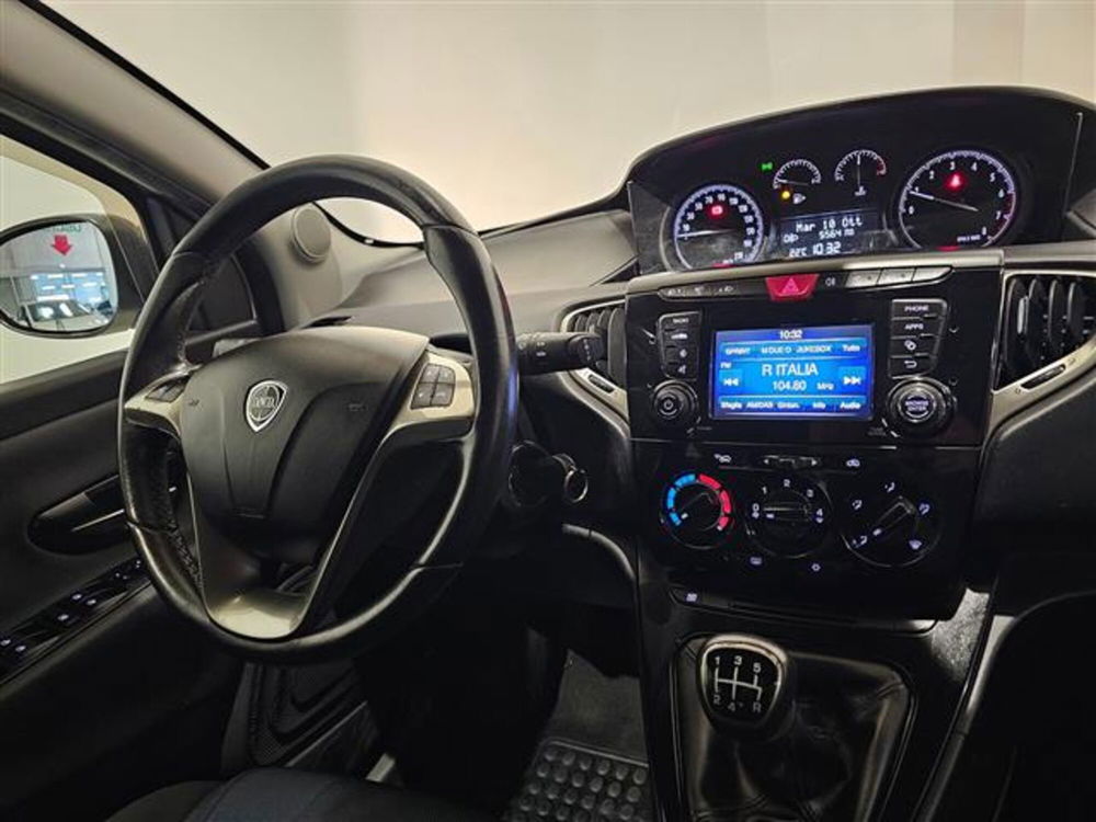 Lancia Ypsilon usata a Palermo (13)