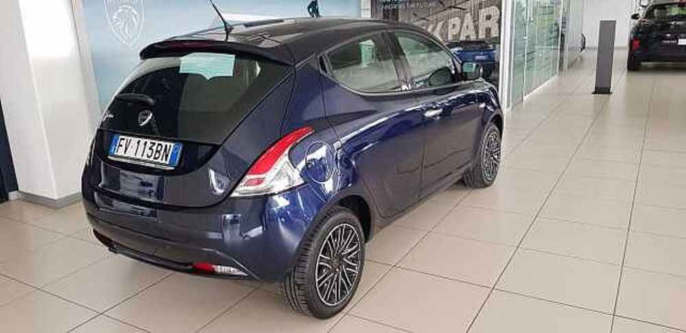 Lancia Ypsilon usata a Pordenone (6)