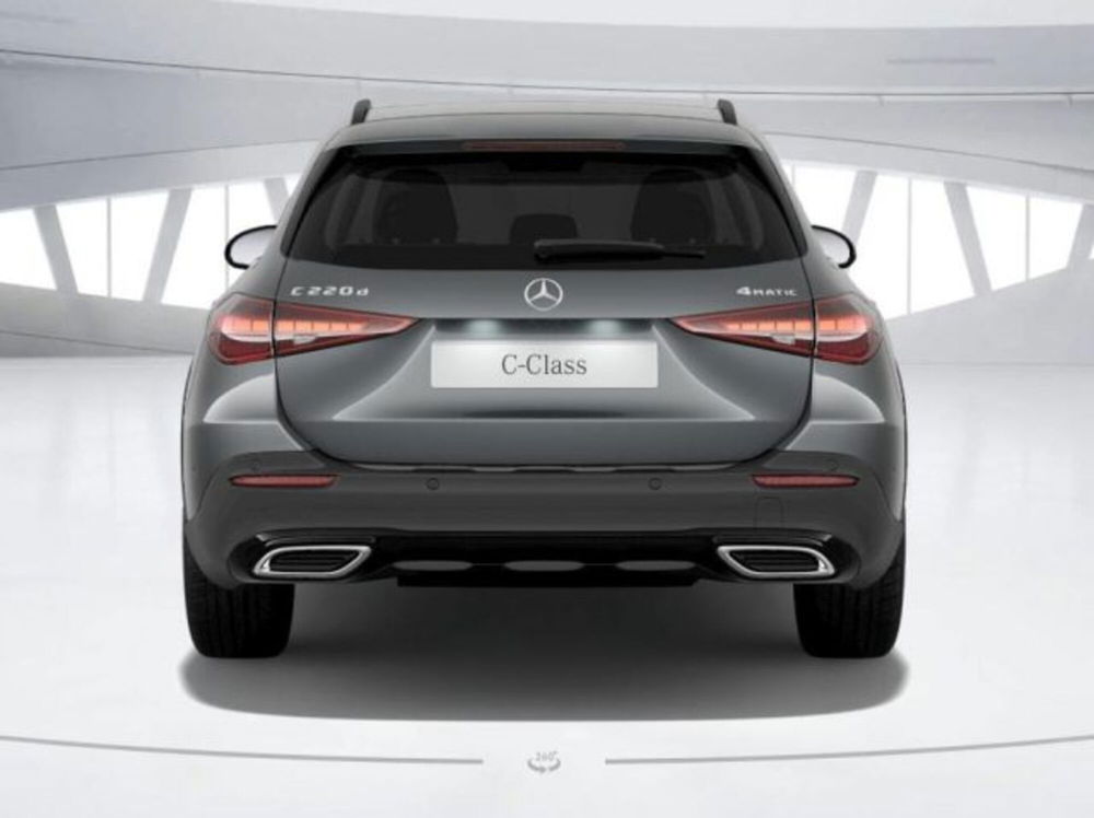 Mercedes-Benz Classe C Station Wagon nuova a Verona (4)