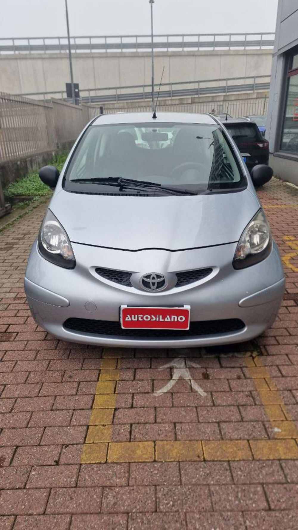 Toyota Aygo usata a Milano (2)