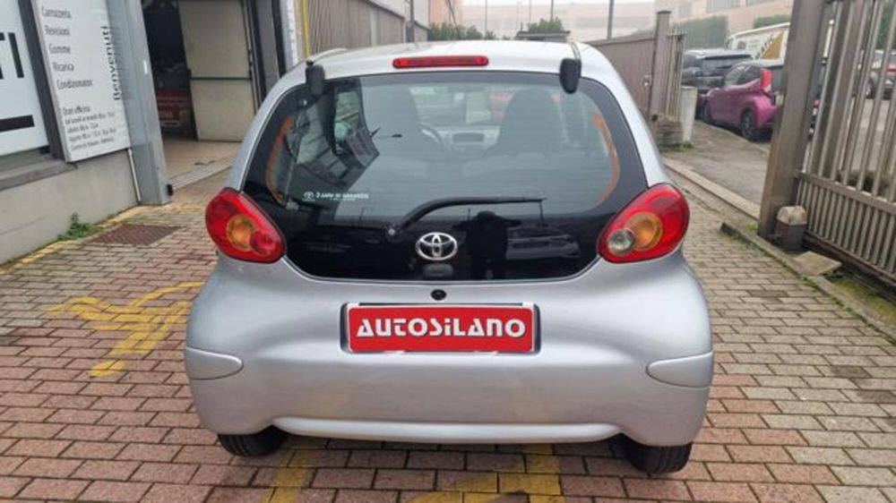 Toyota Aygo usata a Milano (4)