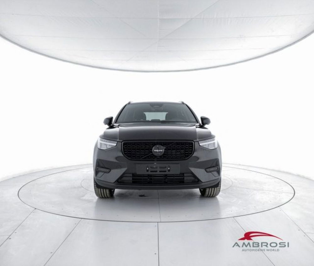 Volvo XC40 nuova a Perugia (5)