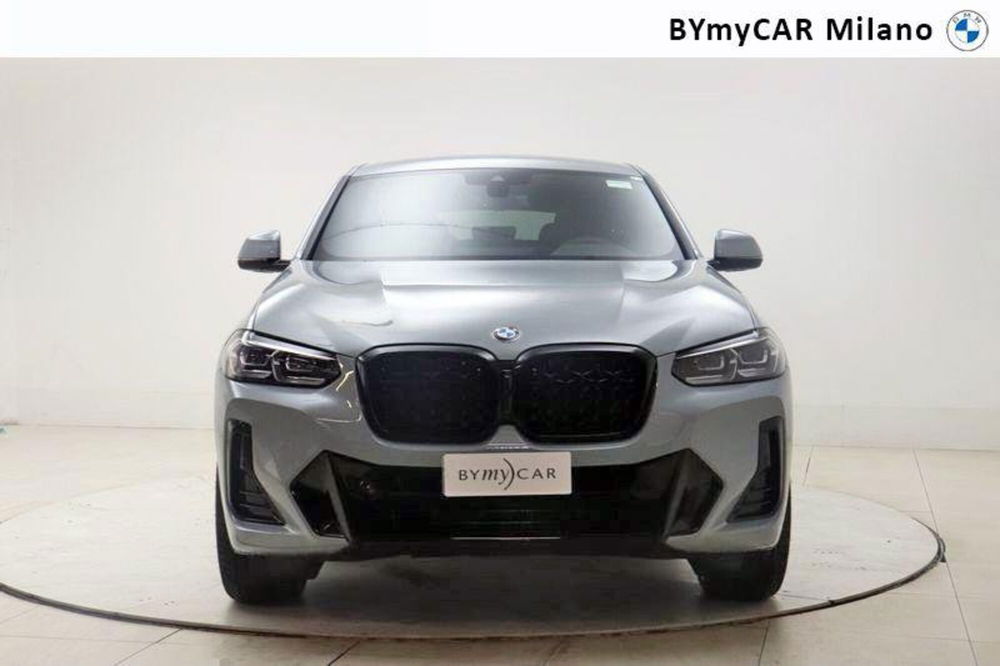 BMW X4 nuova a Milano (5)