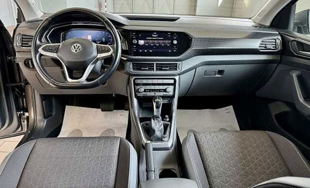 Volkswagen T-Cross usata a Torino (10)