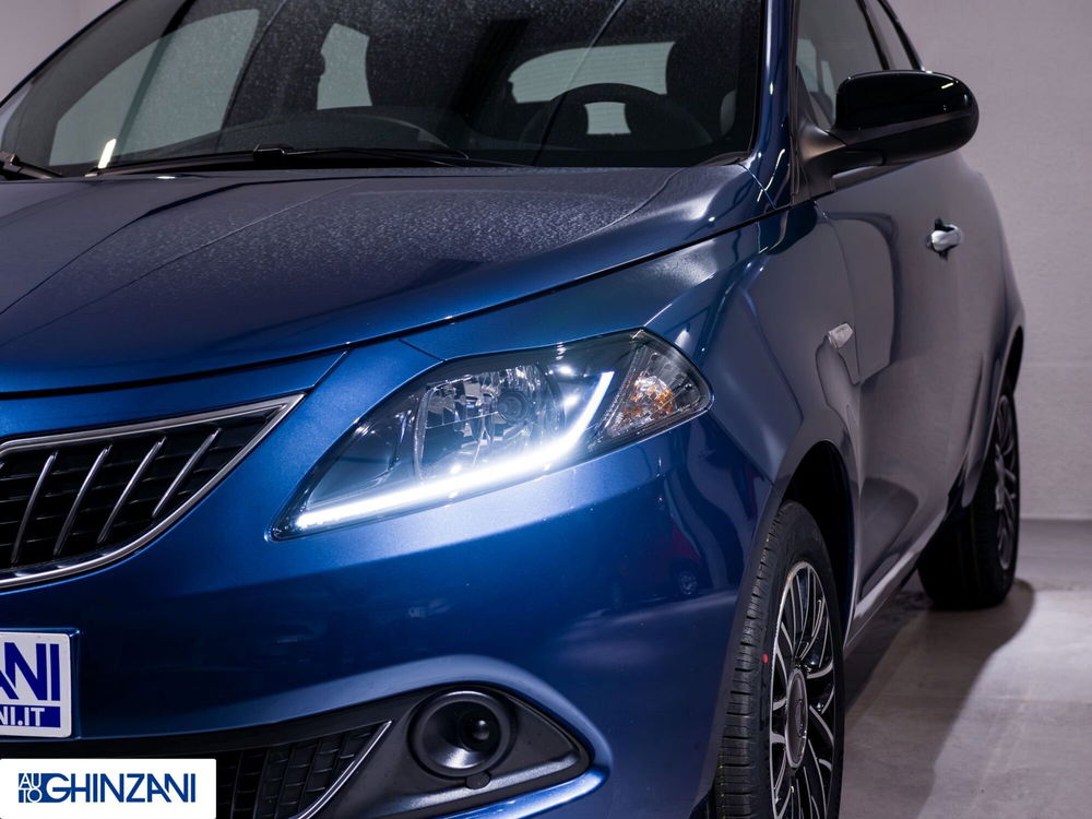 Lancia Ypsilon usata a Bergamo (17)