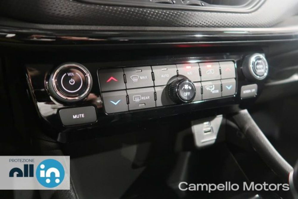 Jeep Compass nuova a Venezia (11)