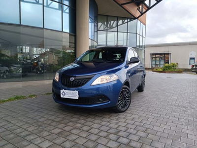 Lancia Ypsilon 1.0 FireFly 5 porte S&amp;S Hybrid Silver Plus del 2023 usata a Castelfranco di Sotto